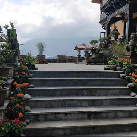 The Chumbi Mountain Retreat & Spa Hotel Pelling Exterior photo