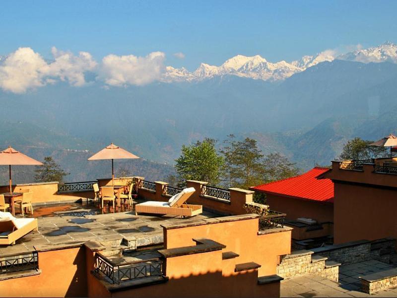 The Chumbi Mountain Retreat & Spa Hotel Pelling Exterior photo